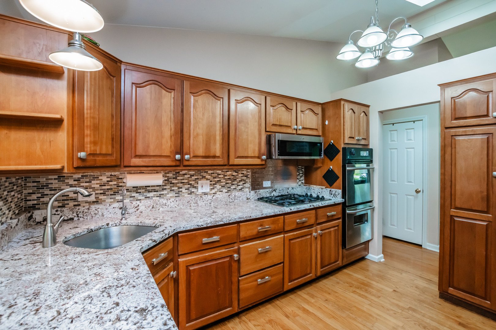 9S771 Brookbank Road Willowbrook, IL 60527 - Photo 16 of 36