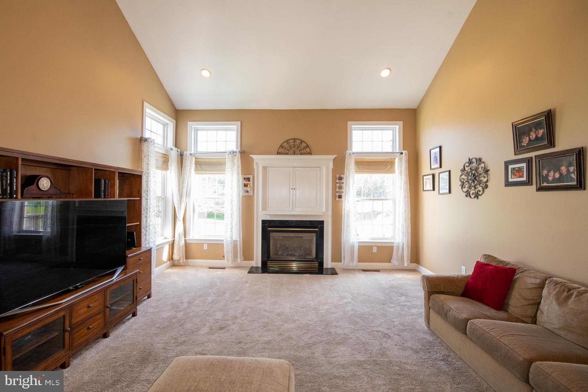 2155 Brookshire Road Furlong, PA 18925 - Photo 11 of 40 Family Room