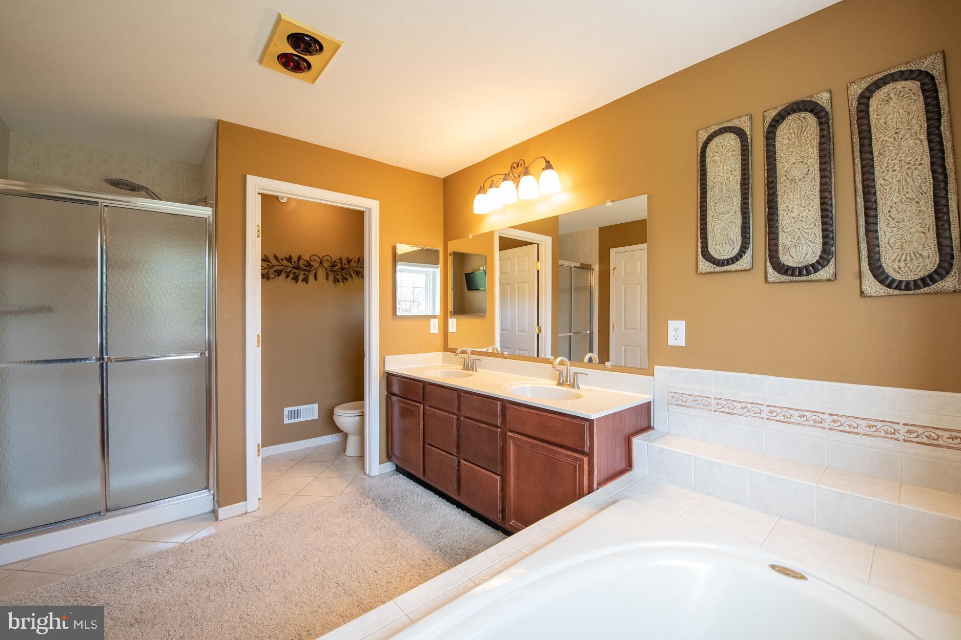2155 Brookshire Road Furlong, PA 18925 - Photo 25 of 40 Master Bathroom