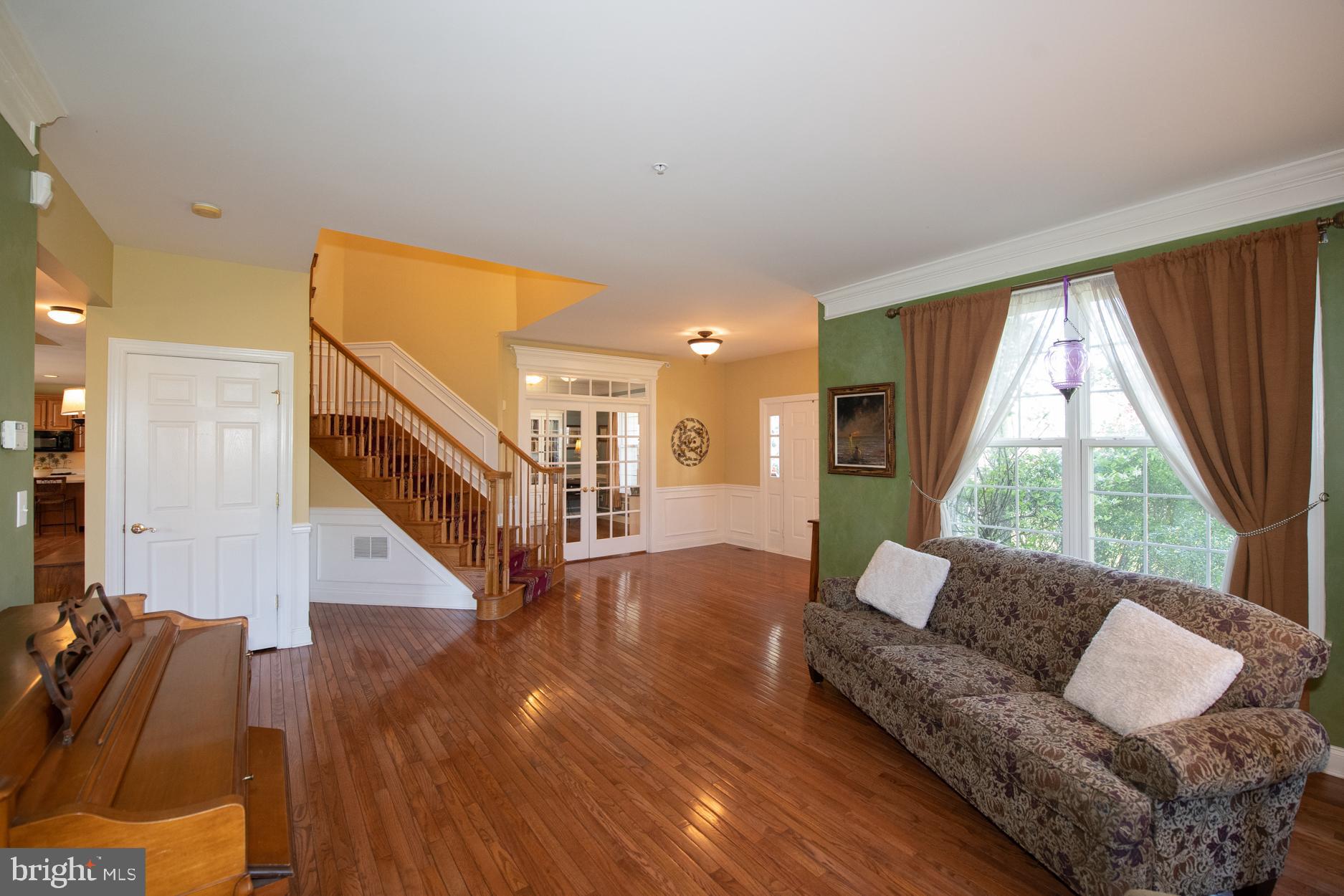 2155 Brookshire Road Furlong, PA 18925 - Photo 6 of 40 Living Room