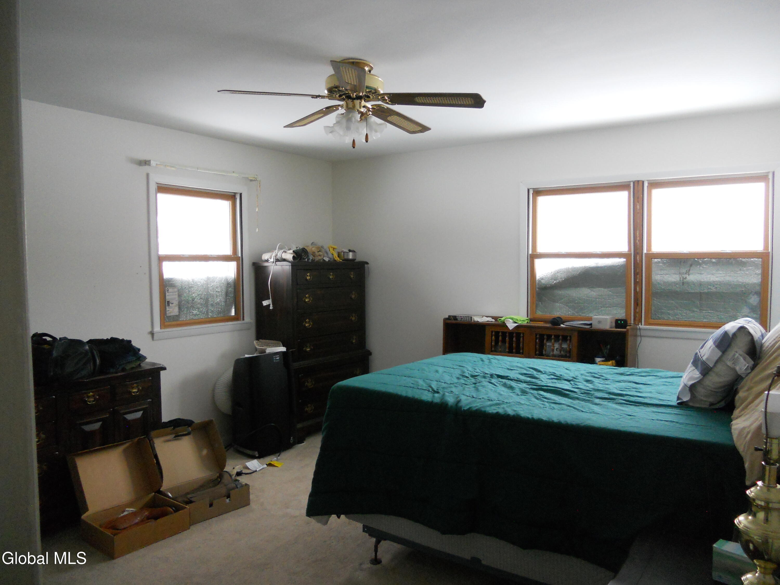 90 Tomhannock Road Valley Falls, NY 12185 - Photo 23 of 37 1st floor bedroom