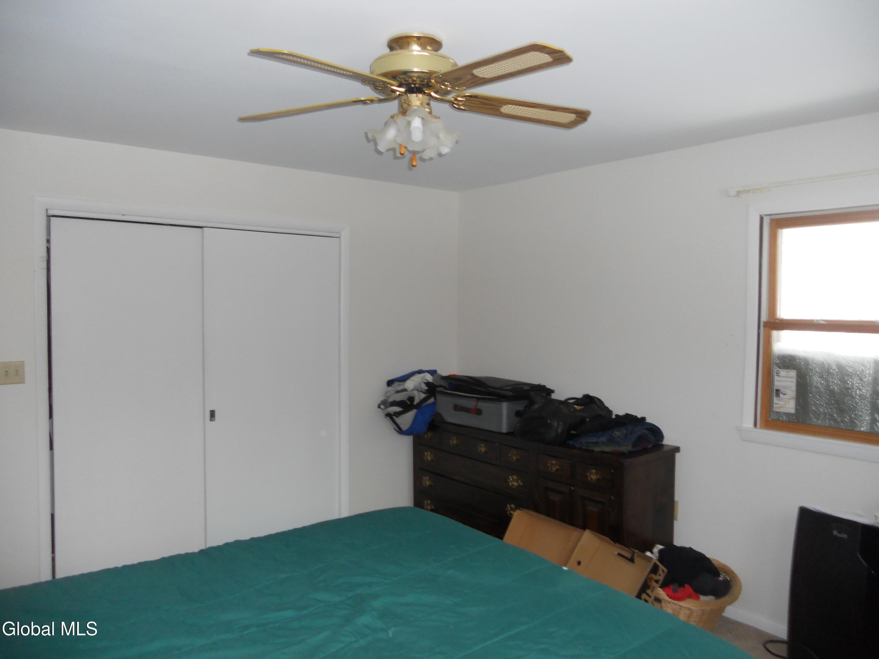 90 Tomhannock Road Valley Falls, NY 12185 - Photo 24 of 37 1st floor bedroom