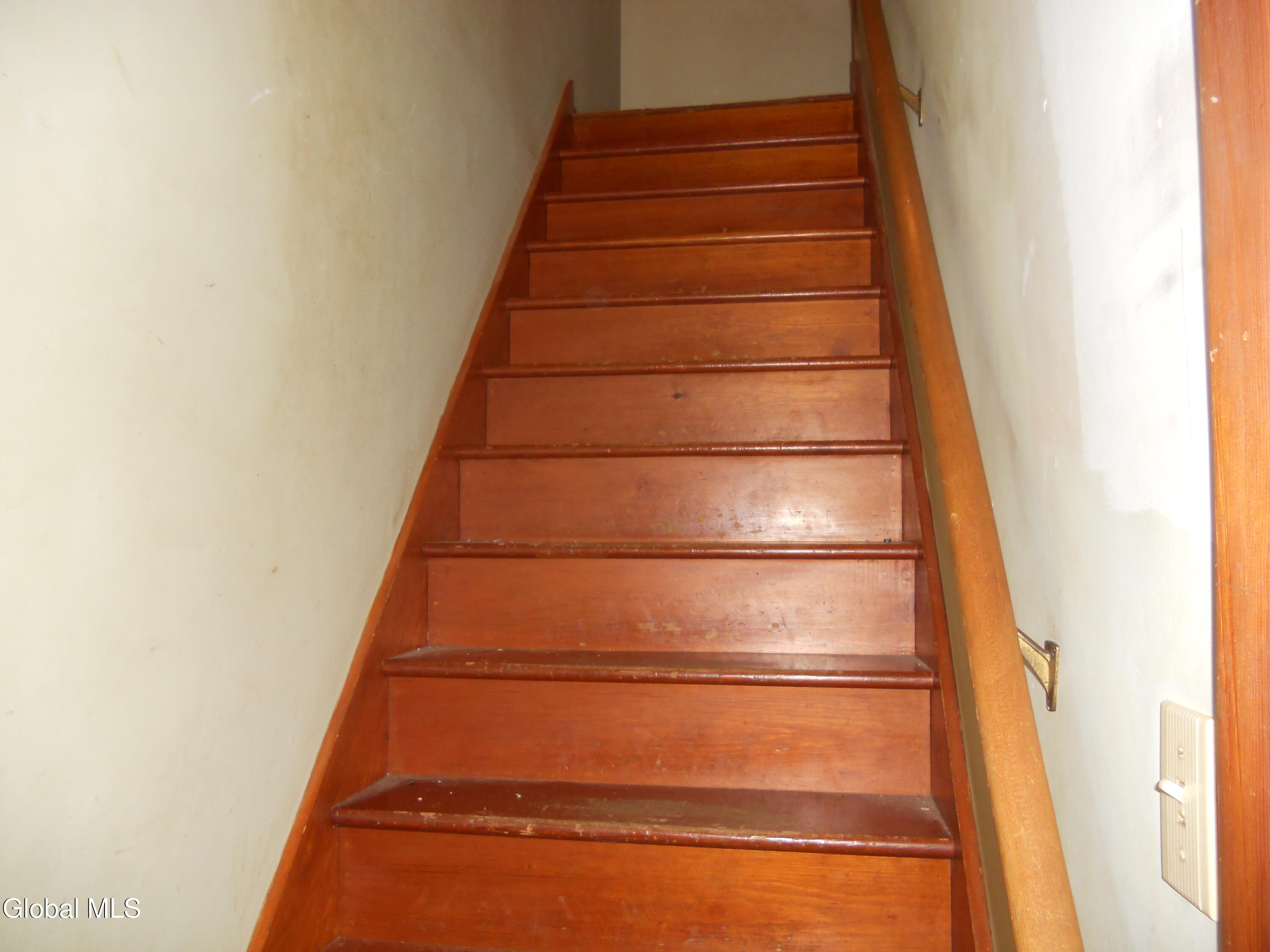 90 Tomhannock Road Valley Falls, NY 12185 - Photo 25 of 37 to 2nd floor