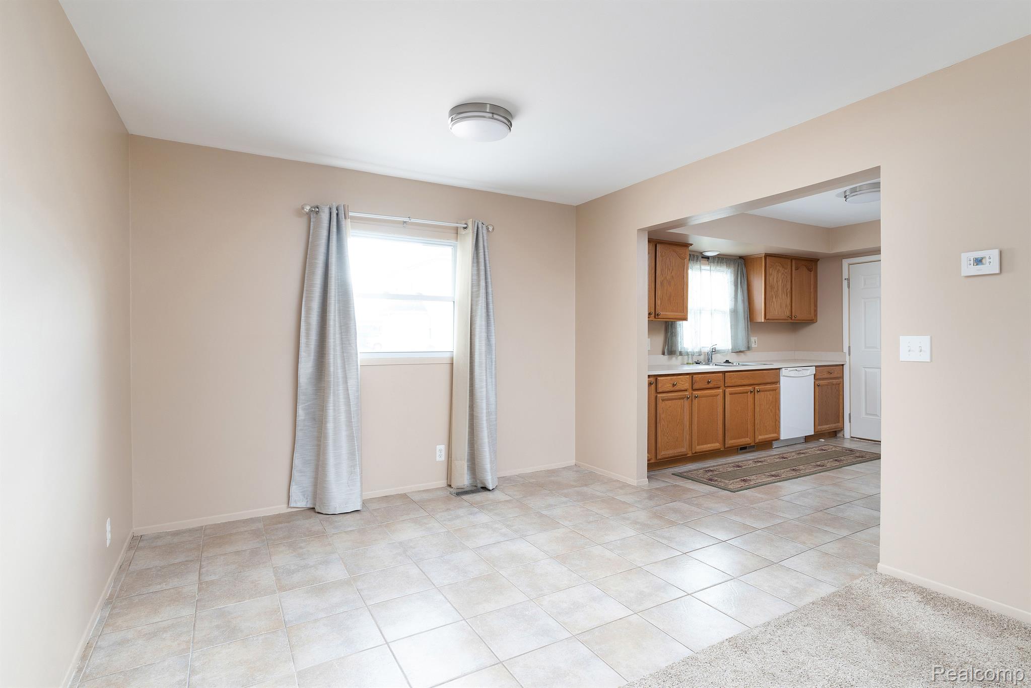 44812 Utica Road Utica, MI 48317 - Photo 34 of 52