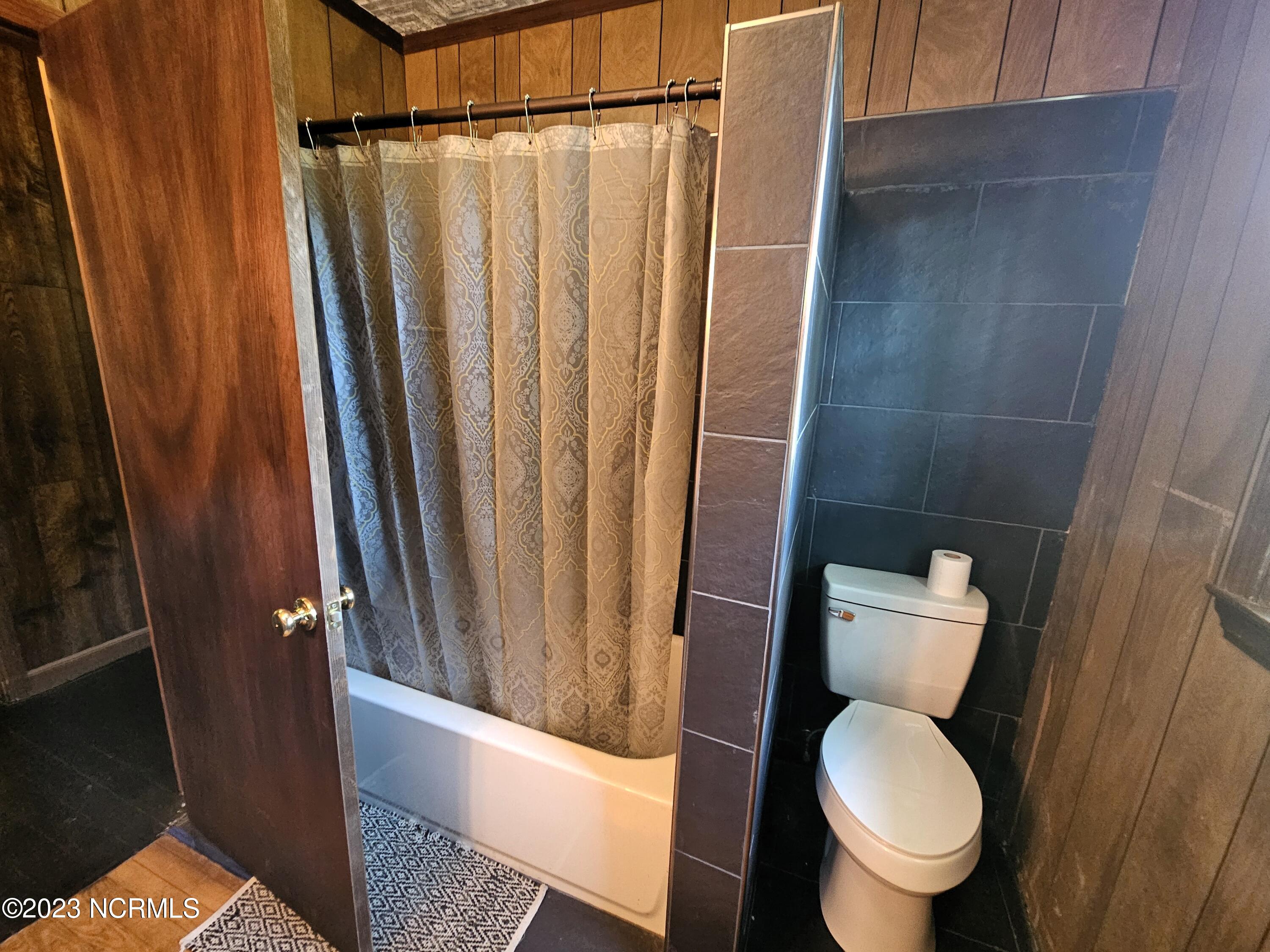 161 Lee Daniels Road Atlantic, NC 28511 - Photo 27 of 32 Another view