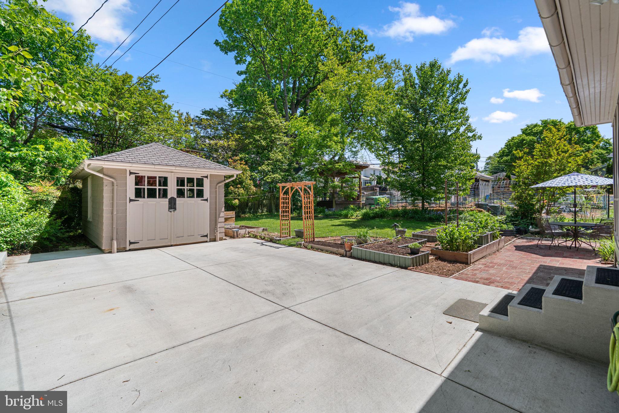 707 Brookwood Road Baltimore, MD 21229 - Photo 32 of 35 Gallery Image 32