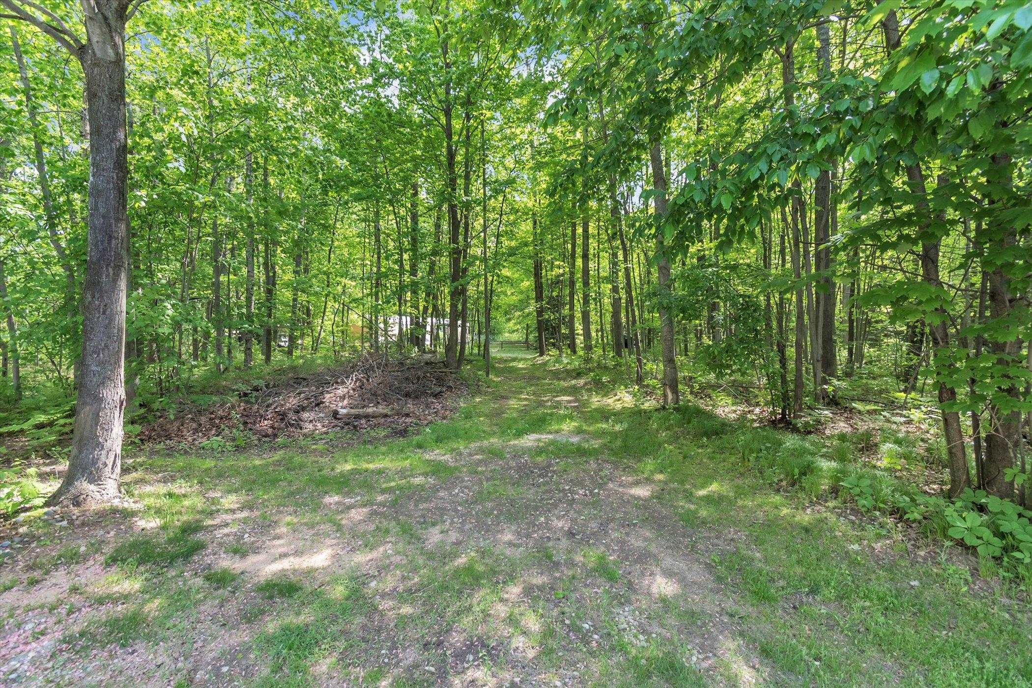 7474 Ashard Road Lake, MI 48632 - Photo 34 of 46 1901272-33.JPG