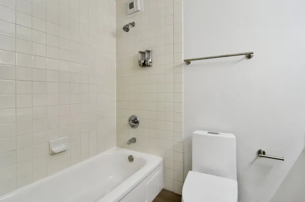 $2,500 | 405 North Wabash Avenue, Unit 5106, Chicago, IL 60611
