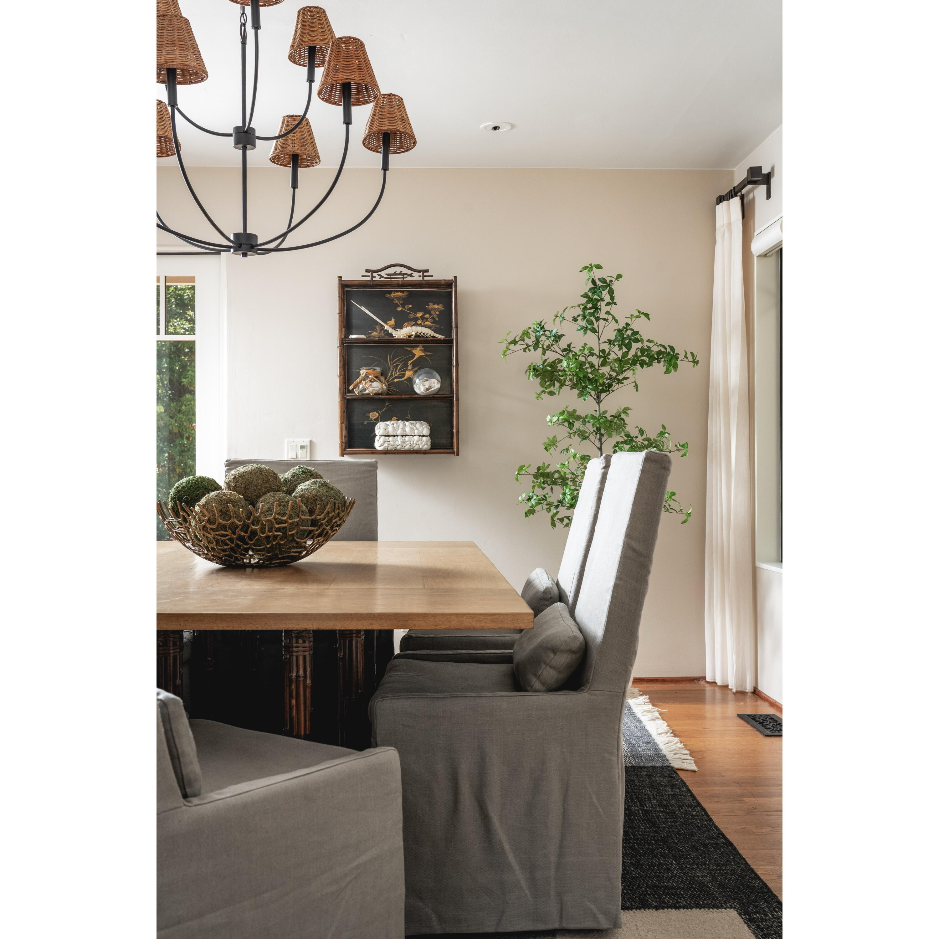 840 Ivy Lane Montecito, CA 93108 - Photo 23 of 57 Formal Dining Room