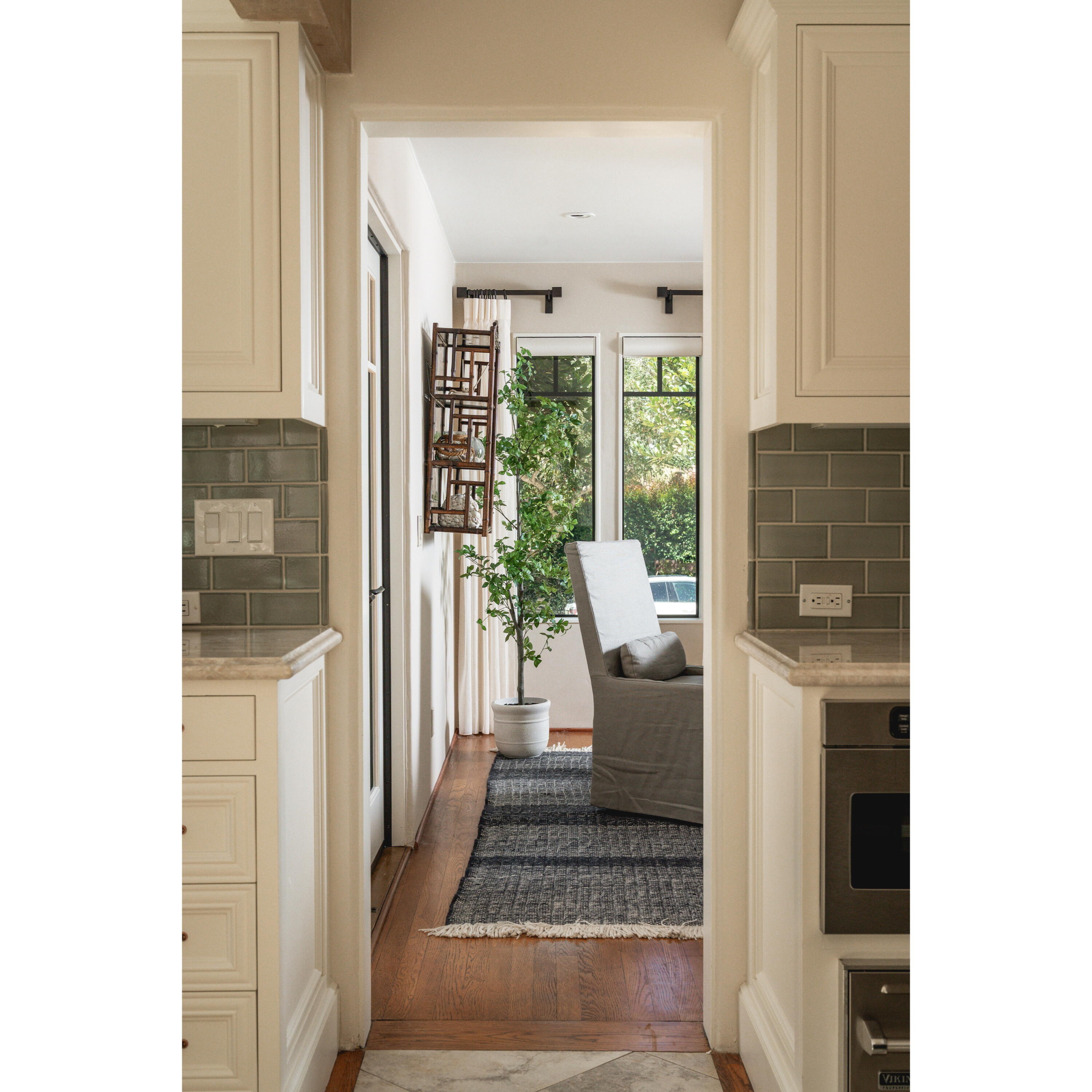 840 Ivy Lane Montecito, CA 93108 - Photo 24 of 57 a living room with furniture and a fireplace