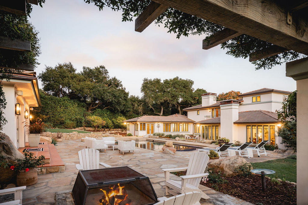 840 Ivy Lane Montecito, CA 93108 - Photo 4 of 57 Exterior Twilight