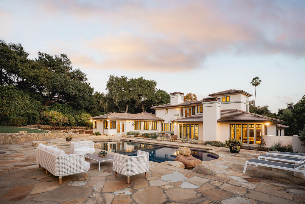840 Ivy Lane Montecito, CA 93108 - Photo 5 of 57 a roof deck with couches and a fire pit