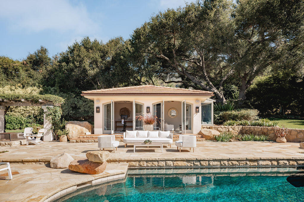 840 Ivy Lane Montecito, CA 93108 - Photo 51 of 57 a front view of house with yard patio and green space