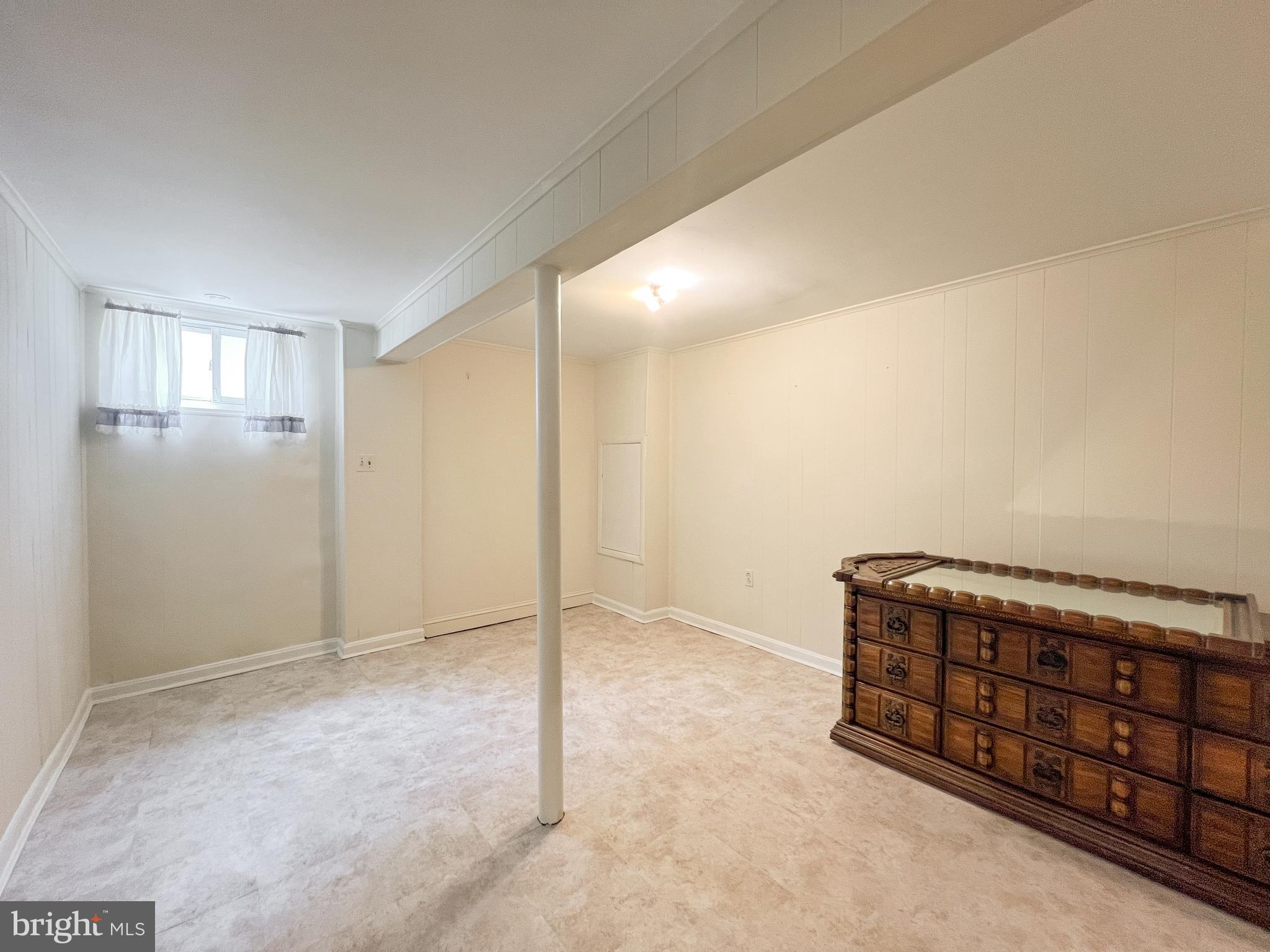 10209 Douglas Avenue Silver Spring, MD 20902 - Photo 17 of 22 a view of an empty room