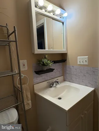 $3,000 | 803 Scott Circle, Glen Burnie, MD 21060
