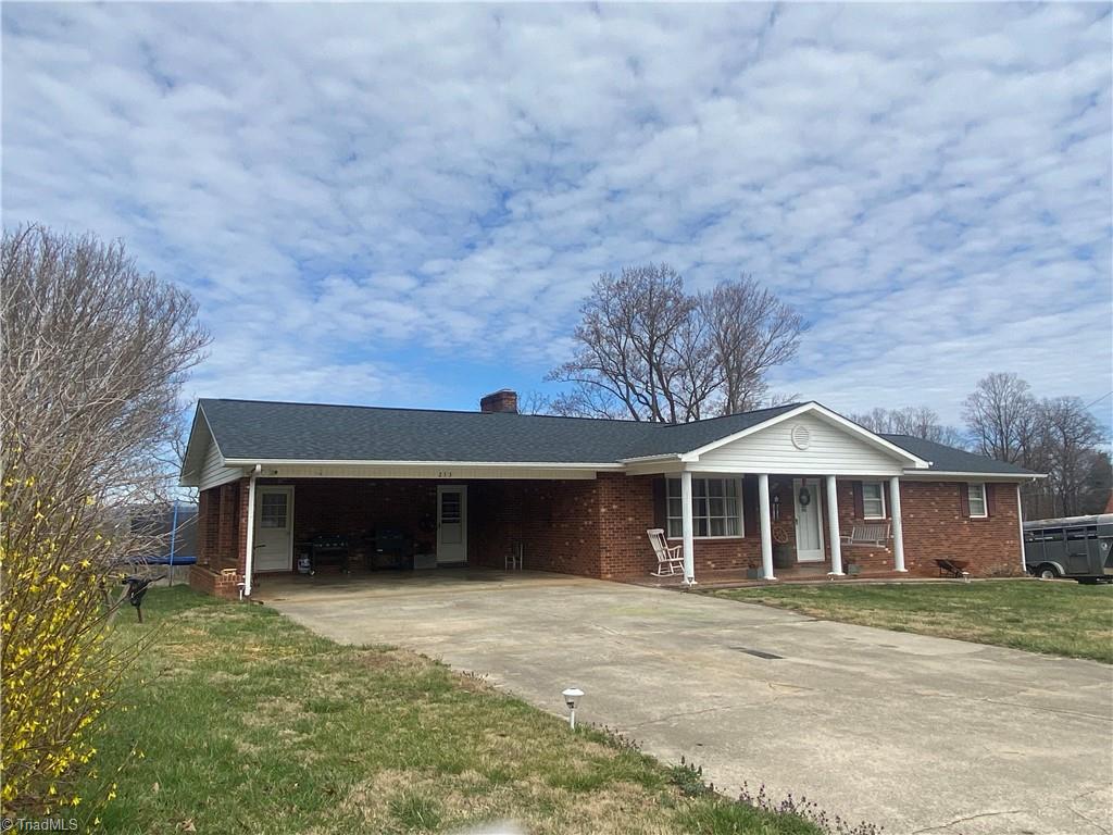 273 Old Homestead Road Wilkesboro, NC 28697 - Photo 3 of 28 Gallery Image 3