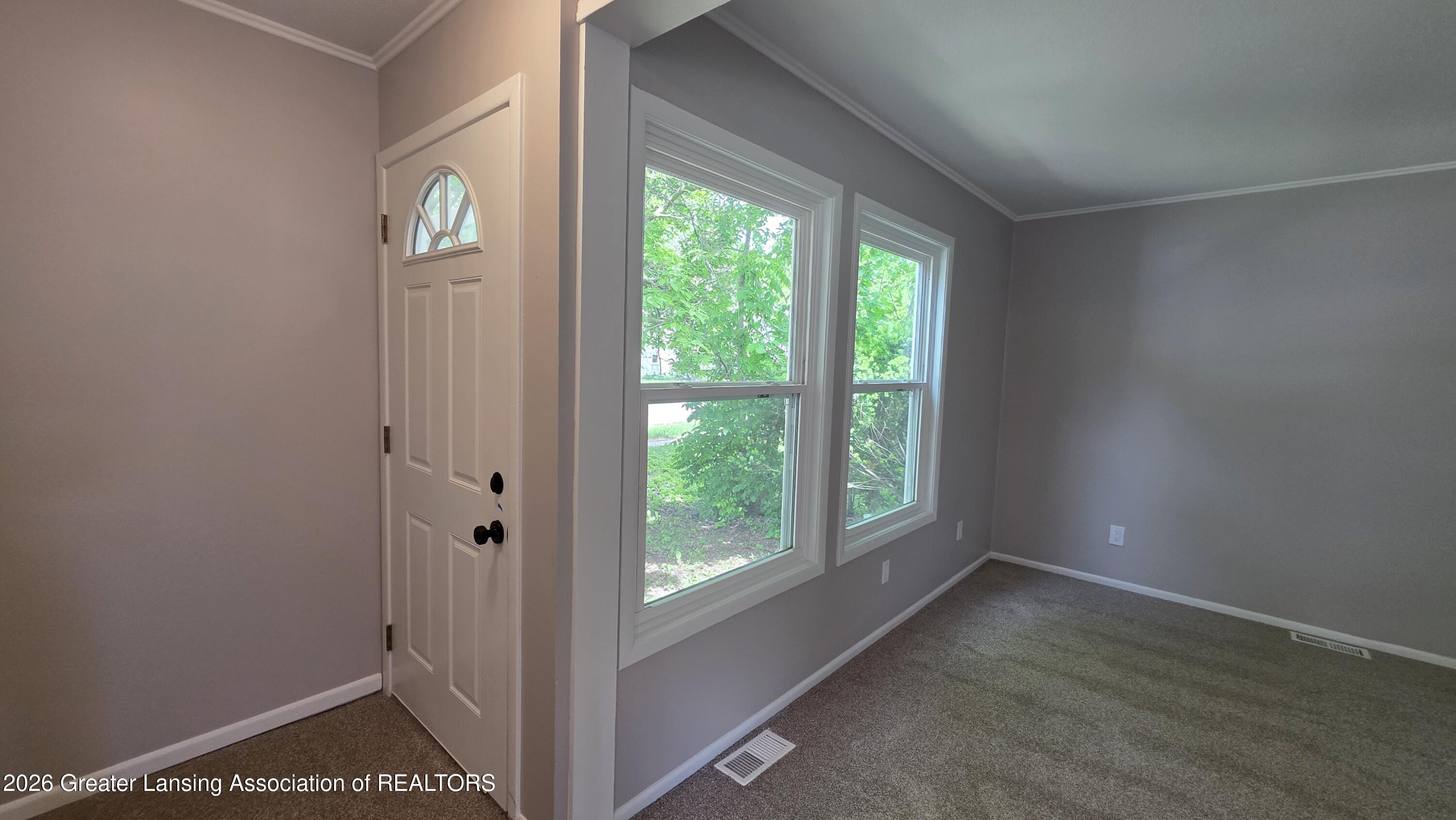 825 Dunlap Street Lansing, MI 48910 - Photo 14 of 32 20260526_145752