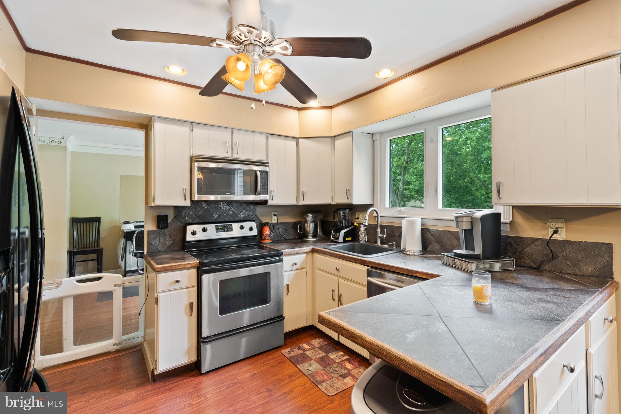 50 Freedom Road Sewell, NJ 08080 - Photo 12 of 39