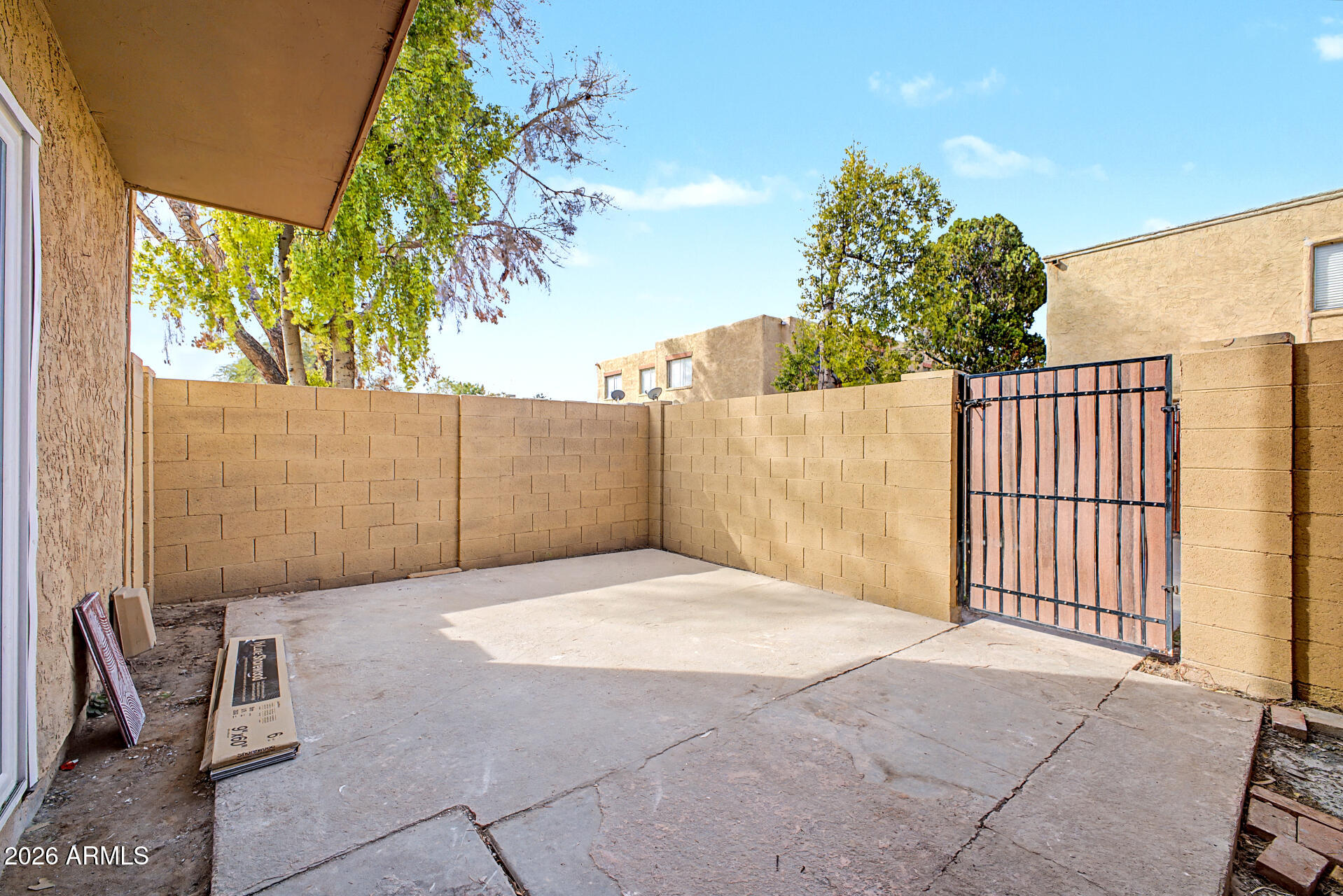 948 South Alma School Road, Unit 8 Mesa, AZ 85210 - Photo 19 of 29 21 - Alma School