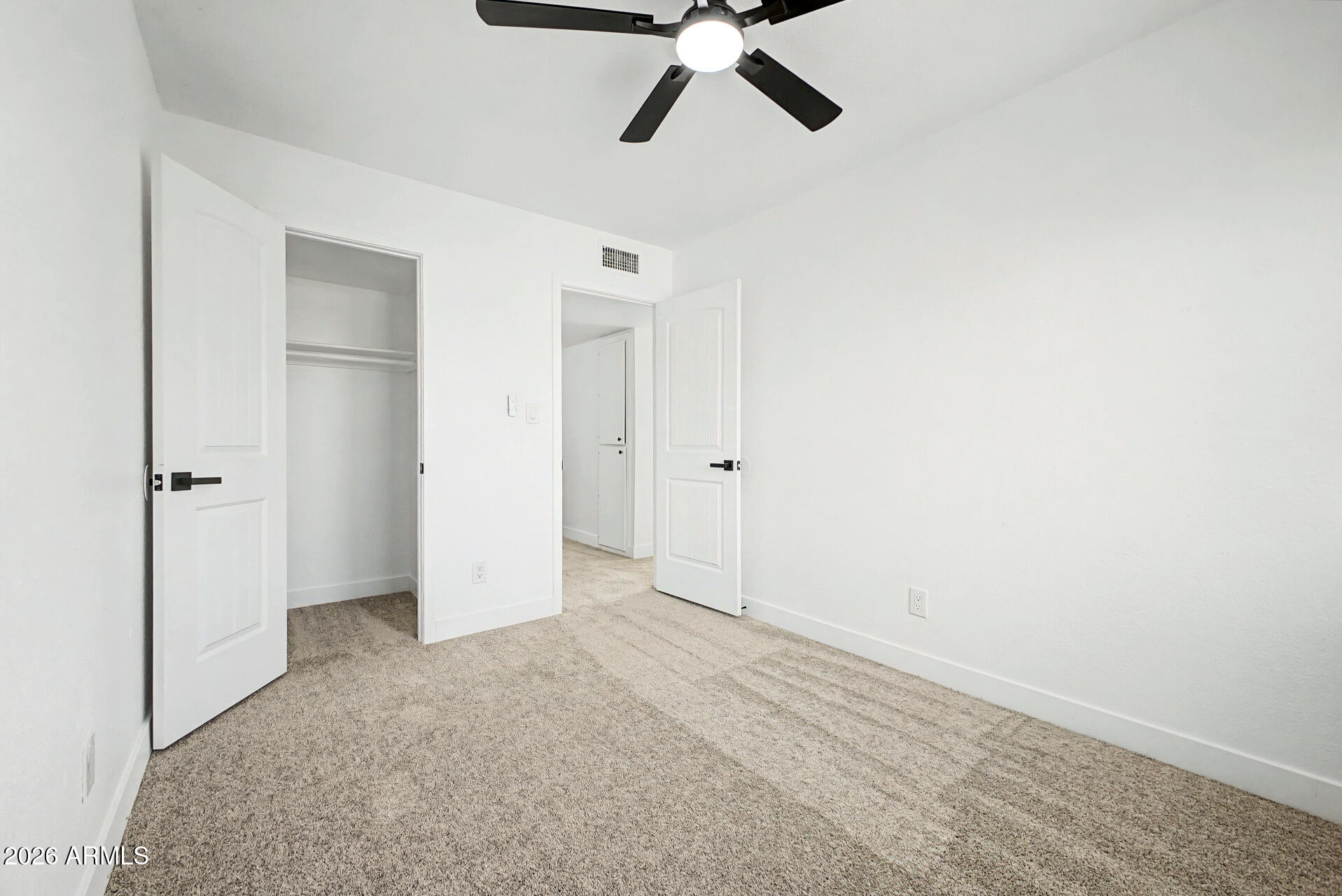 948 South Alma School Road, Unit 8 Mesa, AZ 85210 - Photo 10 of 29 14 - Alma School