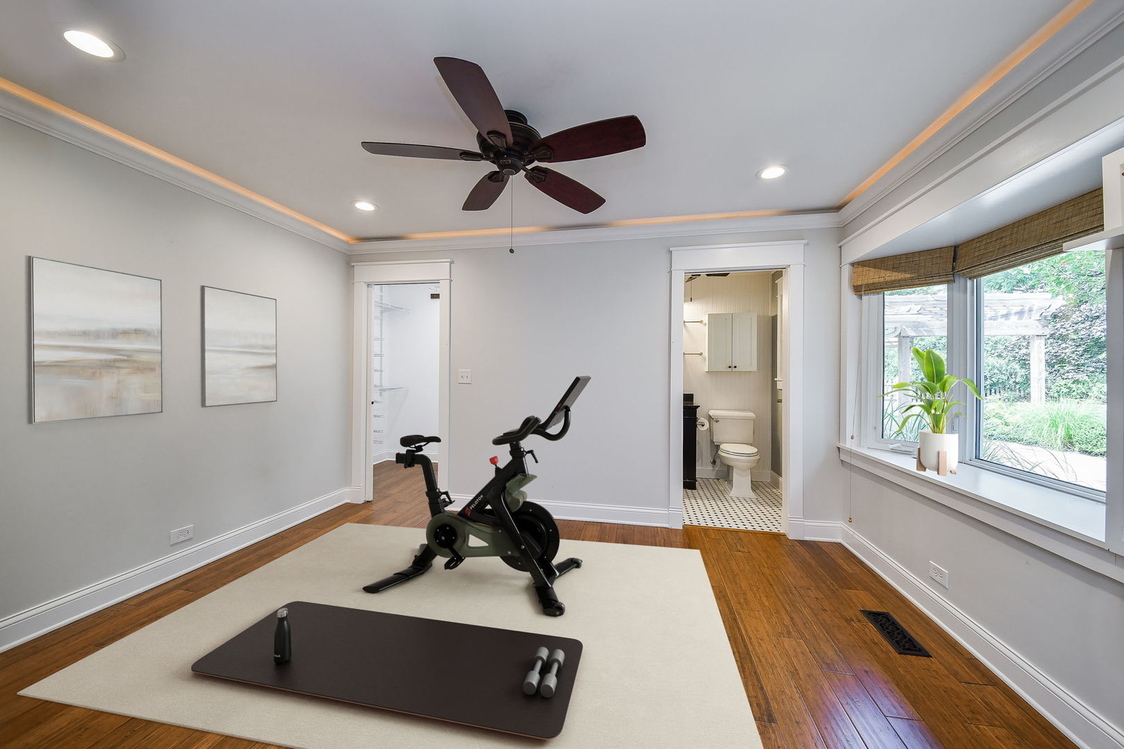 1845 Howard Street Wheaton, IL 60187 - Photo 19 of 29 a view of a room with gym equipment