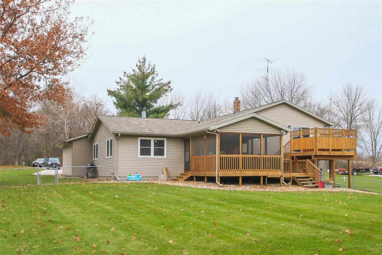 5245 Observatory Avenue Southwest Riverside, IA 52327 - Photo 2 of 23 Gallery Image 2