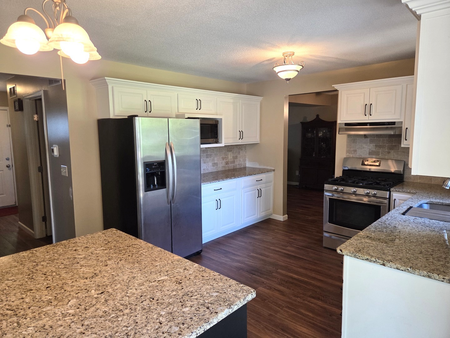 3404 Windmill Road Bloomington, IL 61704 - Photo 6 of 52 Gallery Image 6