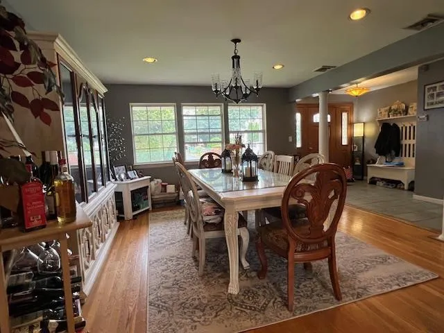 $1,100,000 | 121a West Avenue, Hicksville, NY 11801