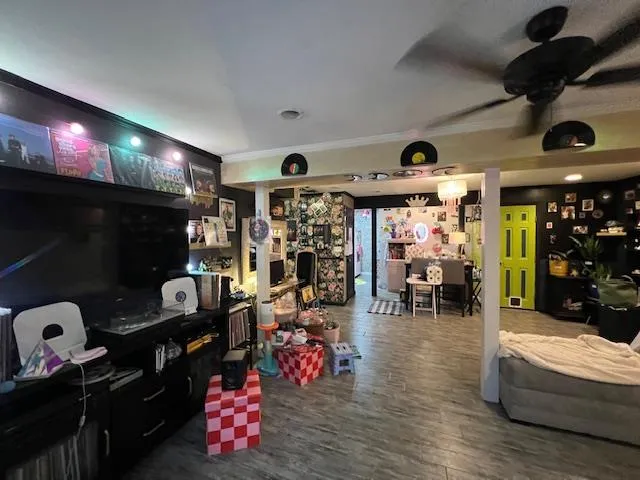 $1,100,000 | 121a West Avenue, Hicksville, NY 11801