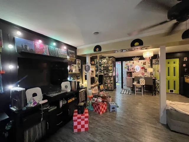 $1,100,000 | 121a West Avenue, Hicksville, NY 11801