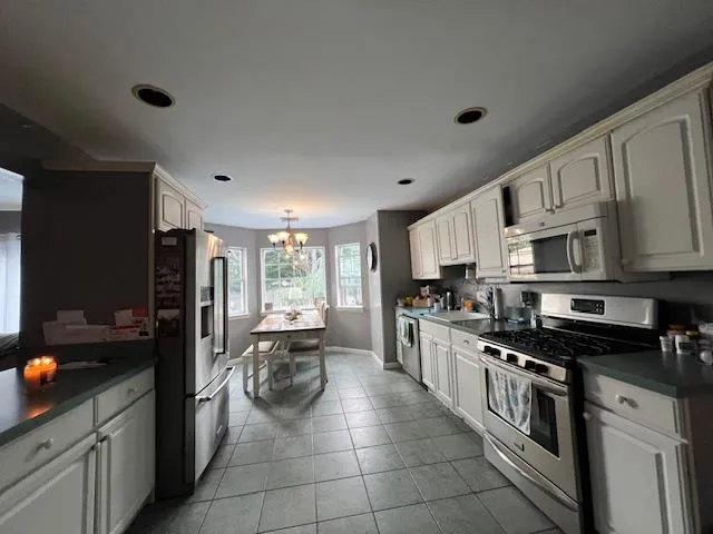 $1,100,000 | 121a West Avenue, Hicksville, NY 11801