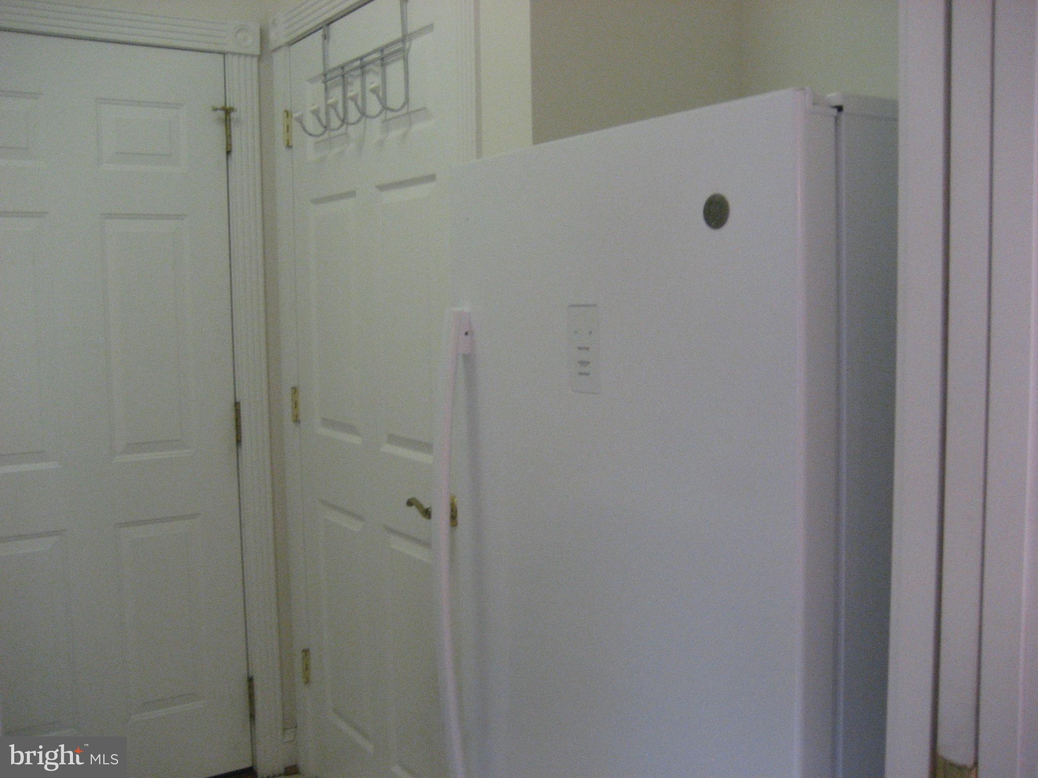 180 Carriage Chase Circle Warrenton, VA 20186 - Photo 22 of 22 a bathroom with a shower