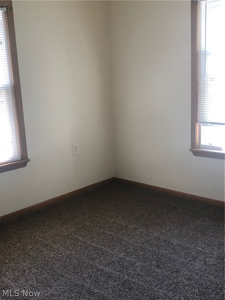 1423 Spring Road Cleveland, OH 44109 - Photo 14 of 29