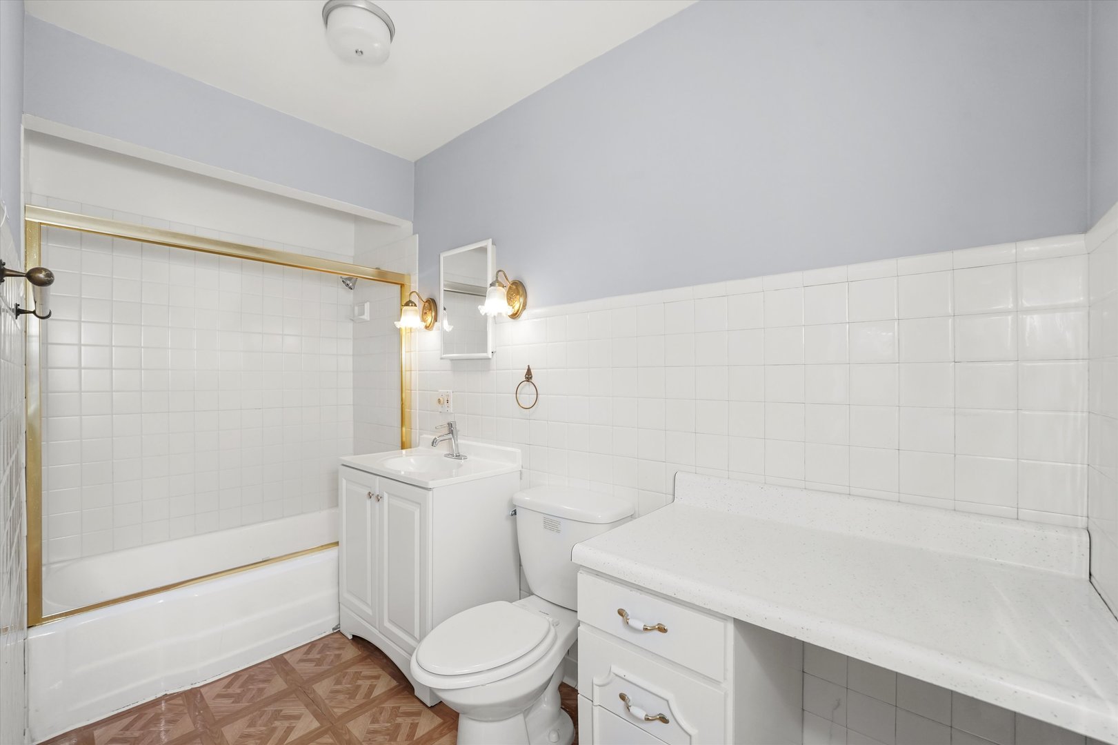 255 Irving Boulevard Chicago Heights, IL 60411 - Photo 26 of 42 a bathroom with a sink a toilet and shower