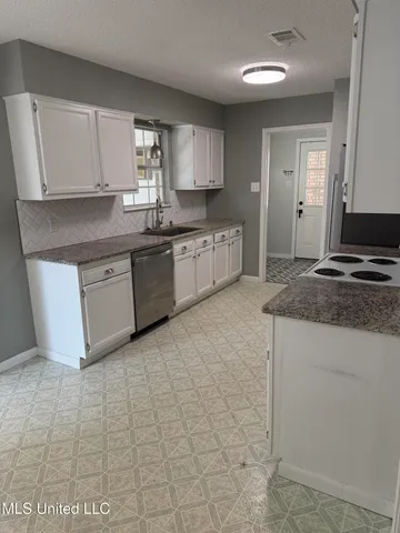 $1,550 | 10735 Plummer Circle, Gulfport, MS 39503