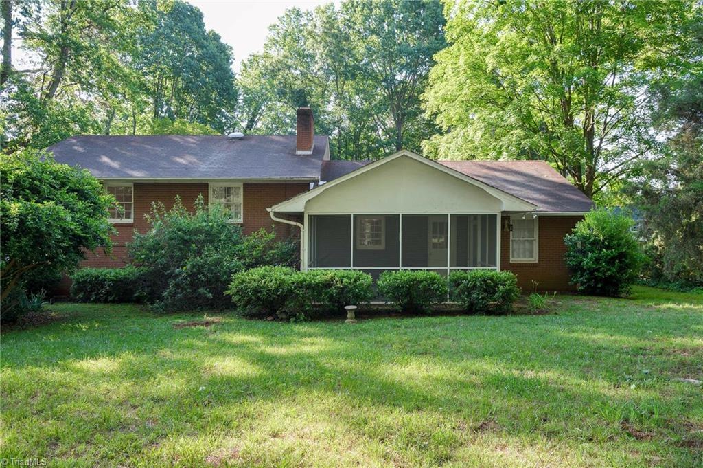 3030 Prytania Road Winston-Salem, NC 27106 - Photo 5 of 33 Spacious backyard for fun, games & garden