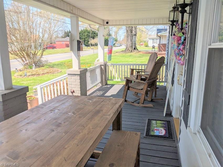 1423 East Meadow Road Eden, NC 27288 - Photo 5 of 34 Gallery Image 5