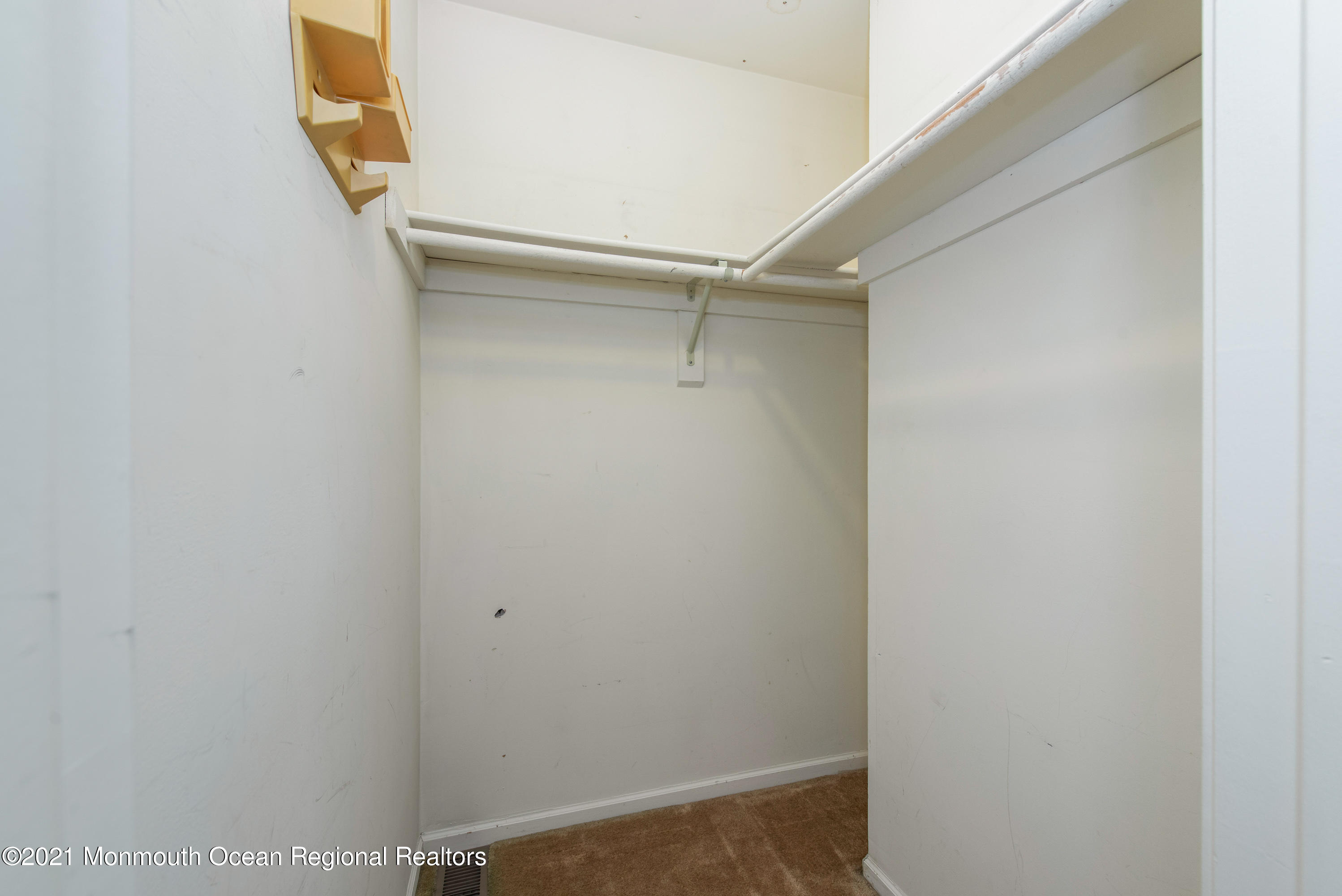 14 Stuart Drive, Unit 5 Freehold, NJ 07728 - Photo 15 of 26 DSC_6059