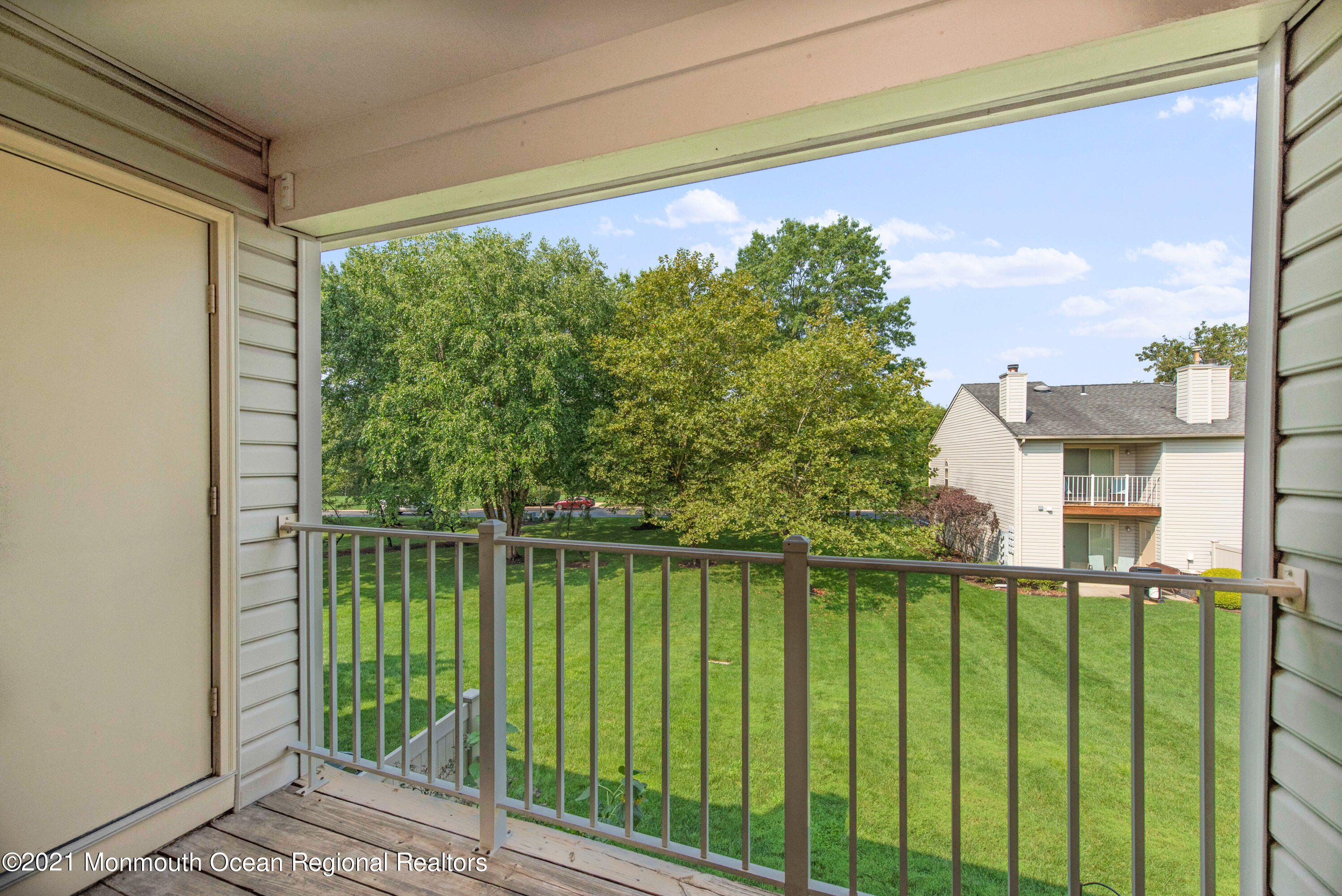 14 Stuart Drive, Unit 5 Freehold, NJ 07728 - Photo 16 of 26 DSC_6064