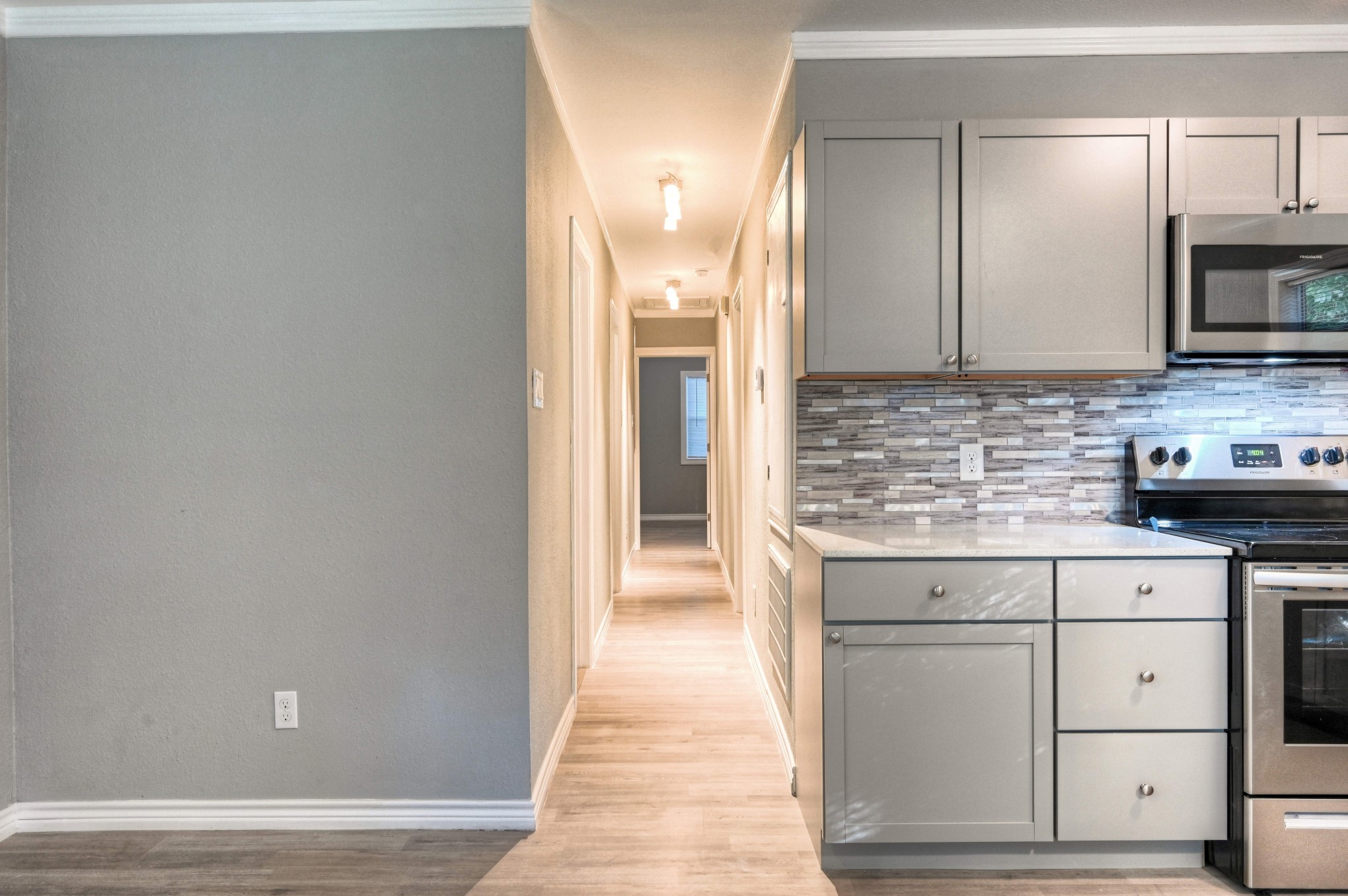 10157 Barberry Street Willis, TX 77318 - Photo 12 of 36 a bathroom with a sink and a mirror