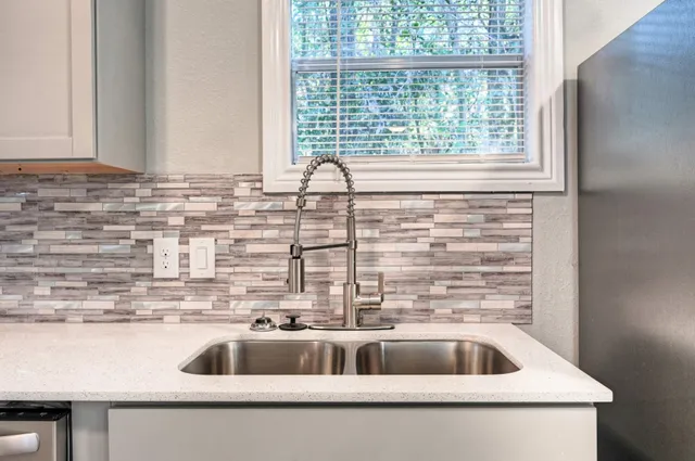 a close view of sink and tap