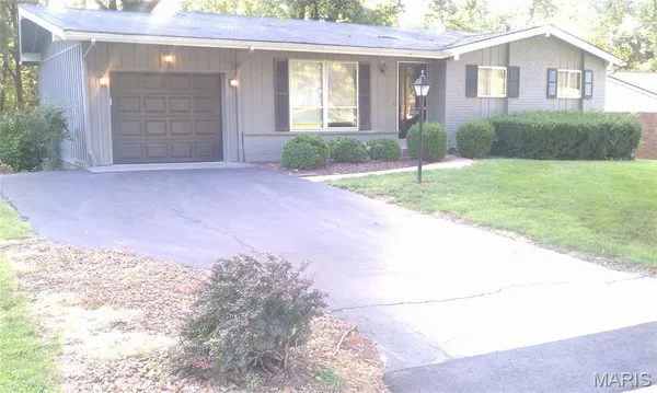 $2,150 | 1119 Port Diane Drive, St. Louis, MO 63146