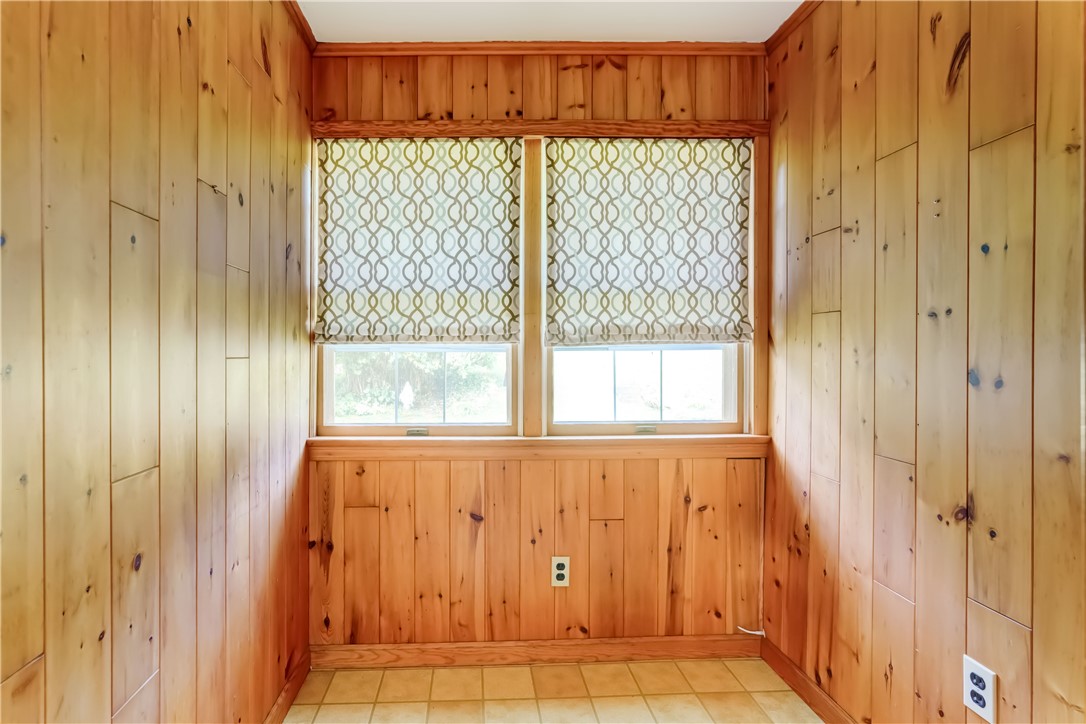 23 Garden Drive Irondequoit, NY 14609 - Photo 9 of 17