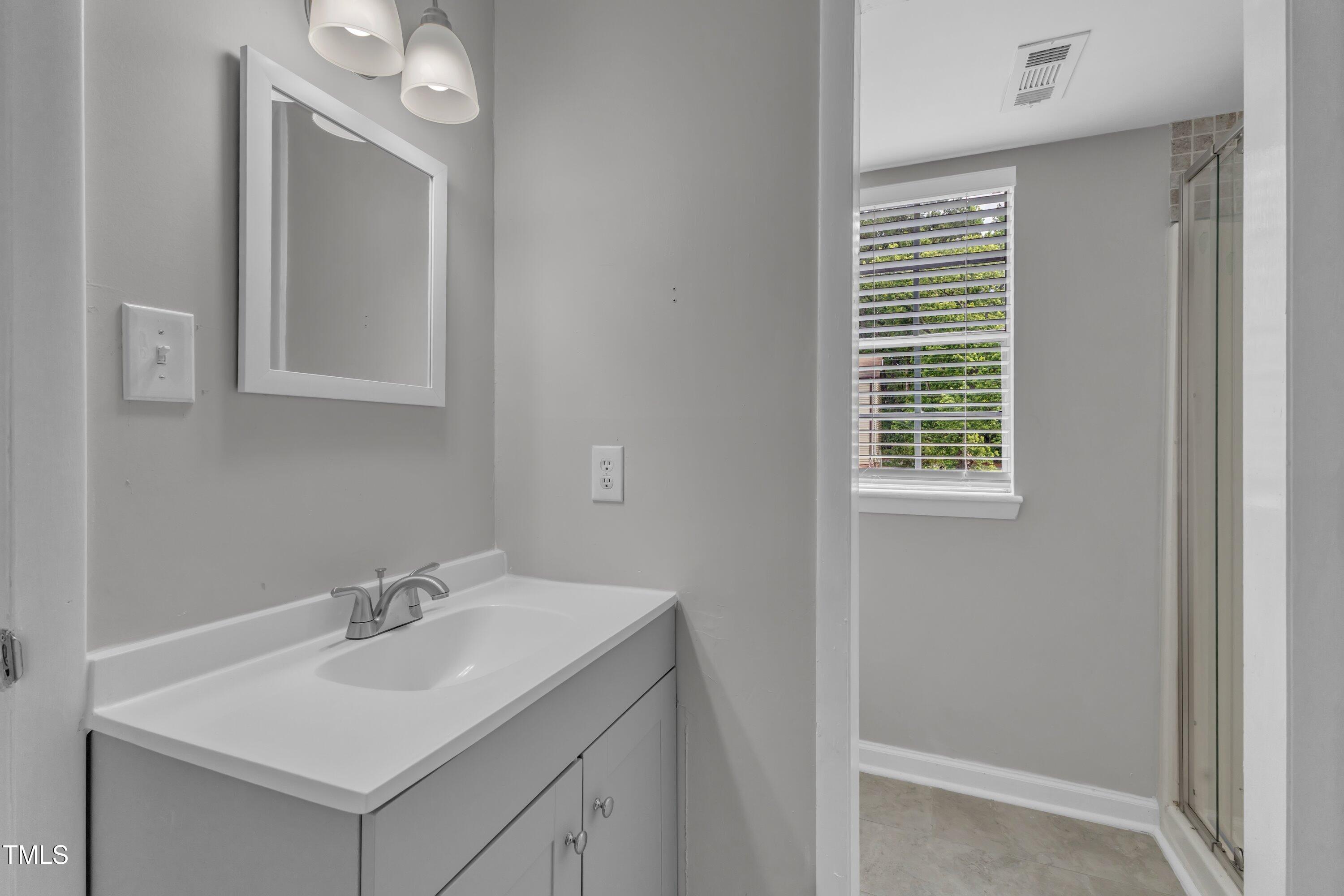 5602 Falls Of Neuse Road, Unit E Raleigh, NC 27609 - Photo 25 of 37 25-5602 Falls of Neuse Rd Unit E-19