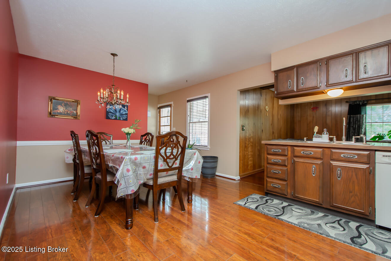 1562 Knight Road Louisville, KY 40216 - Photo 24 of 63 Knight-23