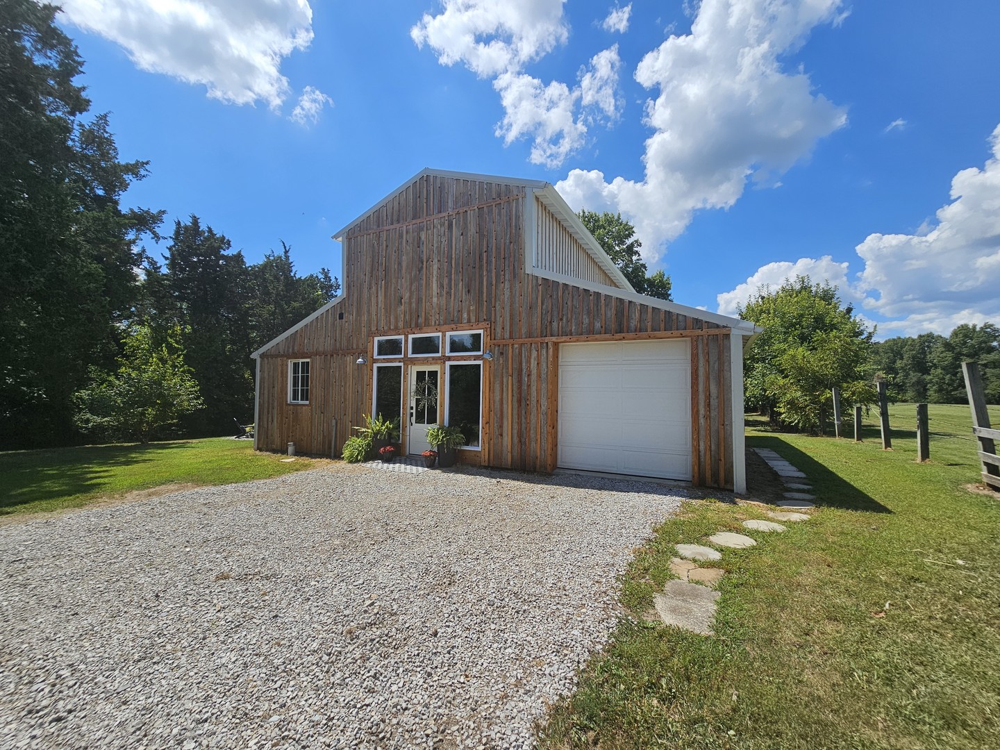 2673 County Farm Road Salem, IL 62881 - Photo 10 of 39 Gallery Image 10