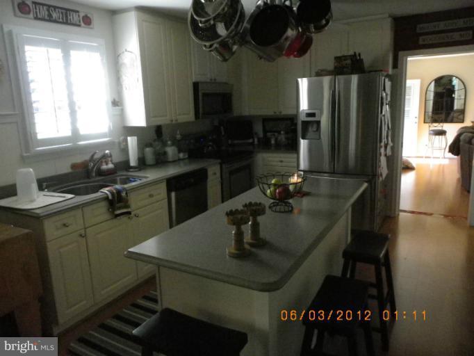 16429 Old Frederick Road Mount Airy, MD 21771 - Photo 5 of 21 Kitchen