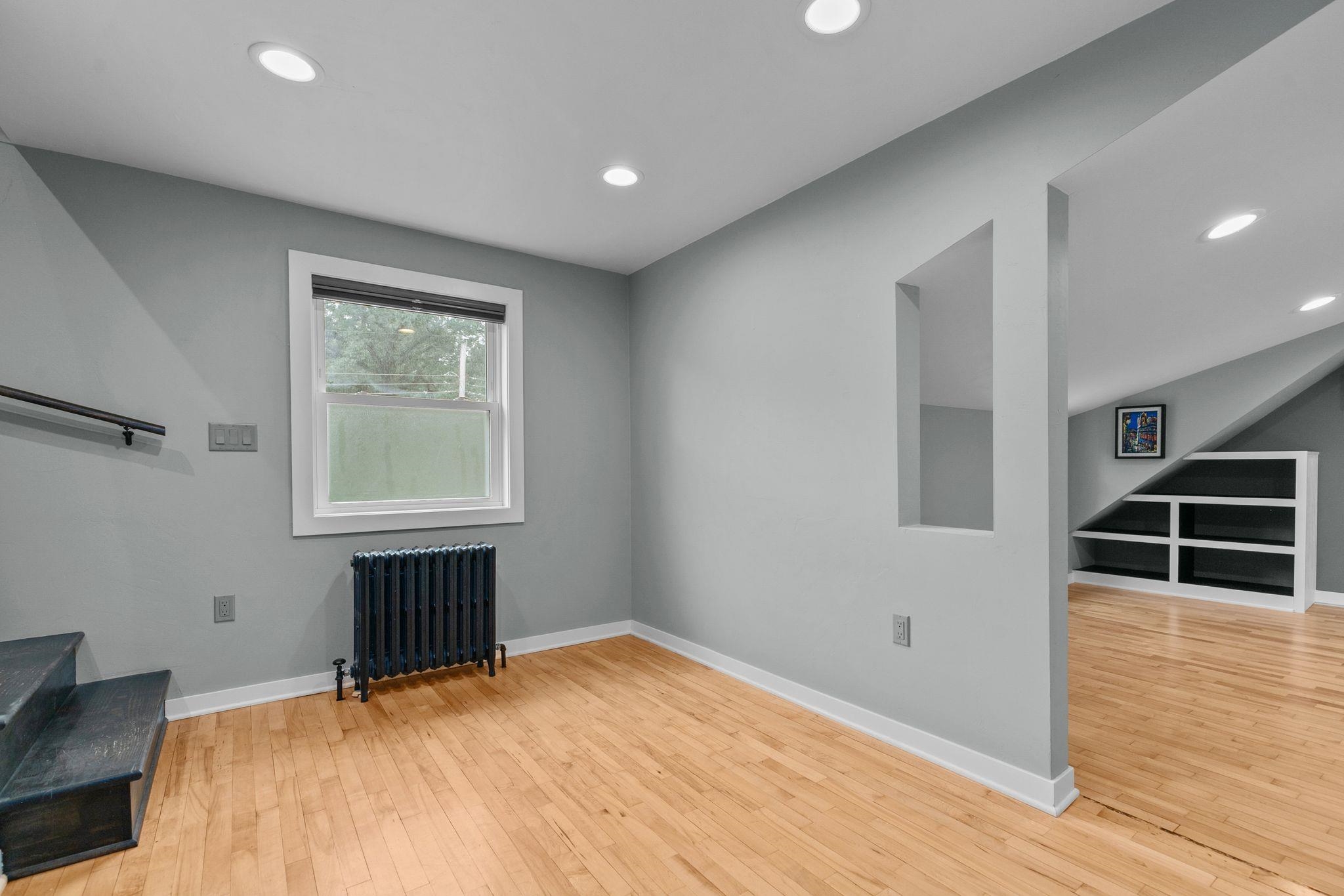 2084 Point Comfort Road Oshkosh, WI 54902 - Photo 32 of 45