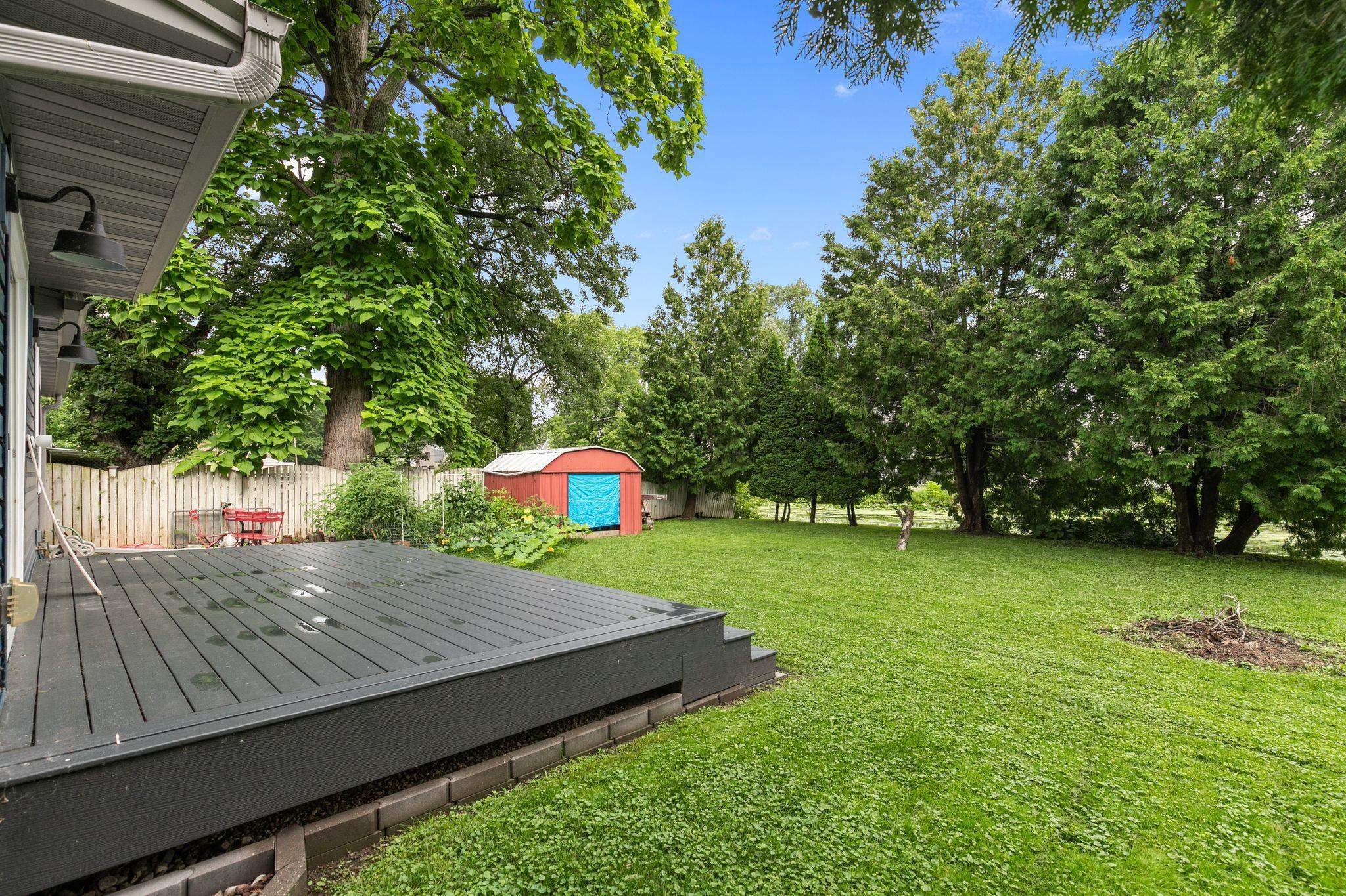 2084 Point Comfort Road Oshkosh, WI 54902 - Photo 39 of 45