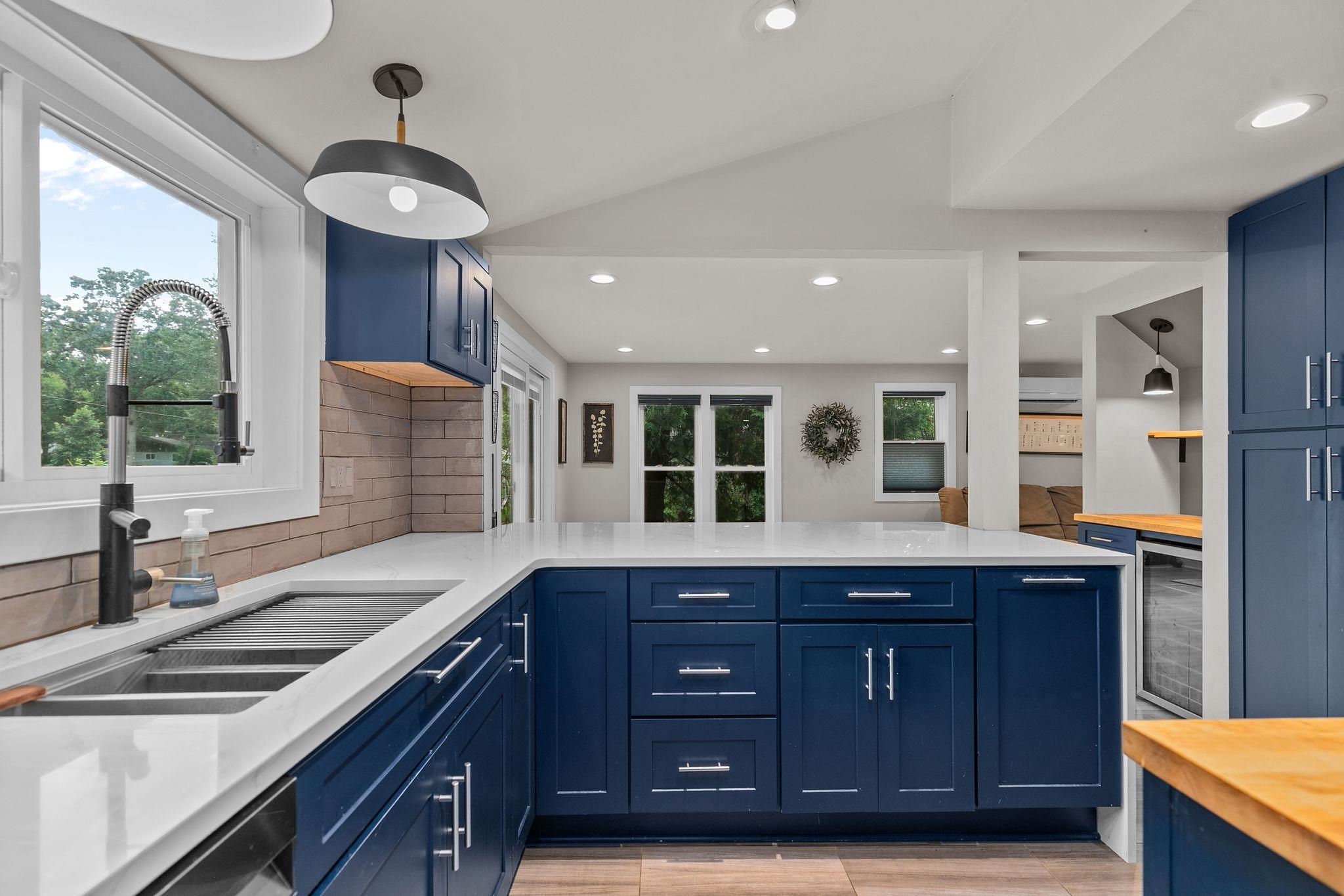 2084 Point Comfort Road Oshkosh, WI 54902 - Photo 7 of 45